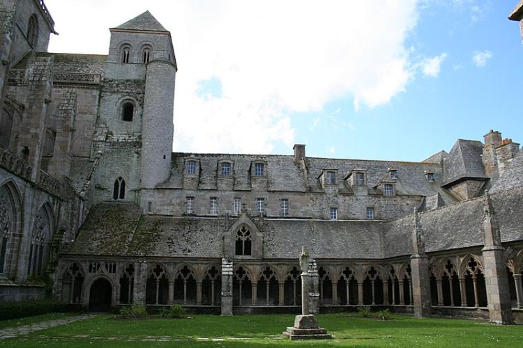 Cloître saint Tugdual