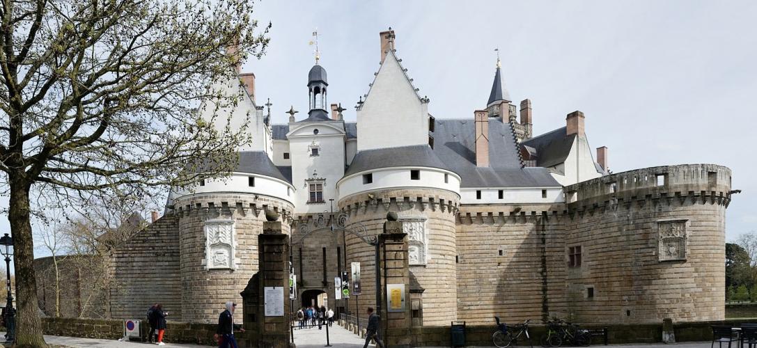 Vue extérieure du château des ducs de Bretagne